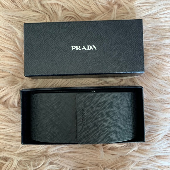 Prada Sunglasses - Picture 5 of 7
